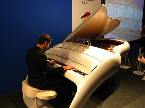 The Bizarre Piano Conspiracy: Who is Behind the Strange Surfing Phenomenon?